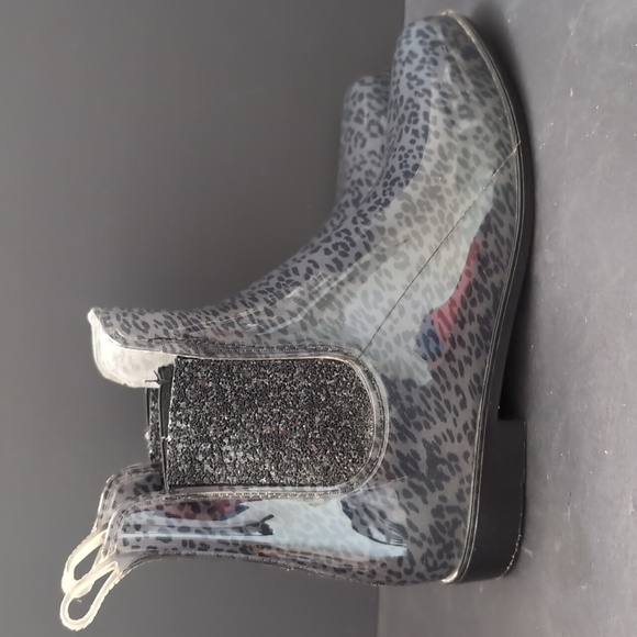 Skechers Women's Gray/Black All Over Glitter Puddler Rain Boots,Size 10. - Picture 4 of 7